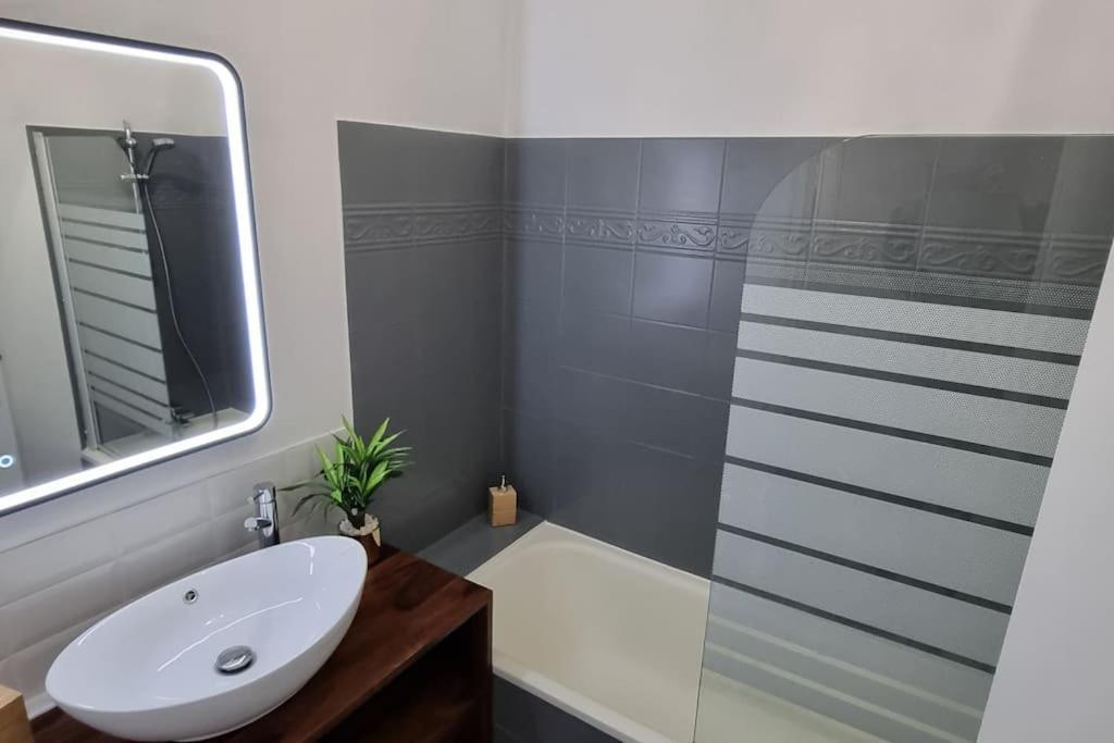 Apartment Le Neuburg Sur La Vue Climatisation Piscine Parking